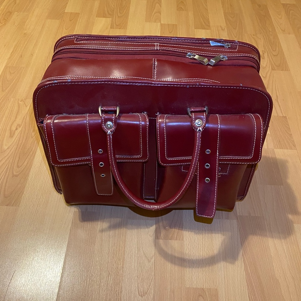 Elegant Burgundy Leather Briefcase / Laptop Travel Roller (BRAND NEW !)